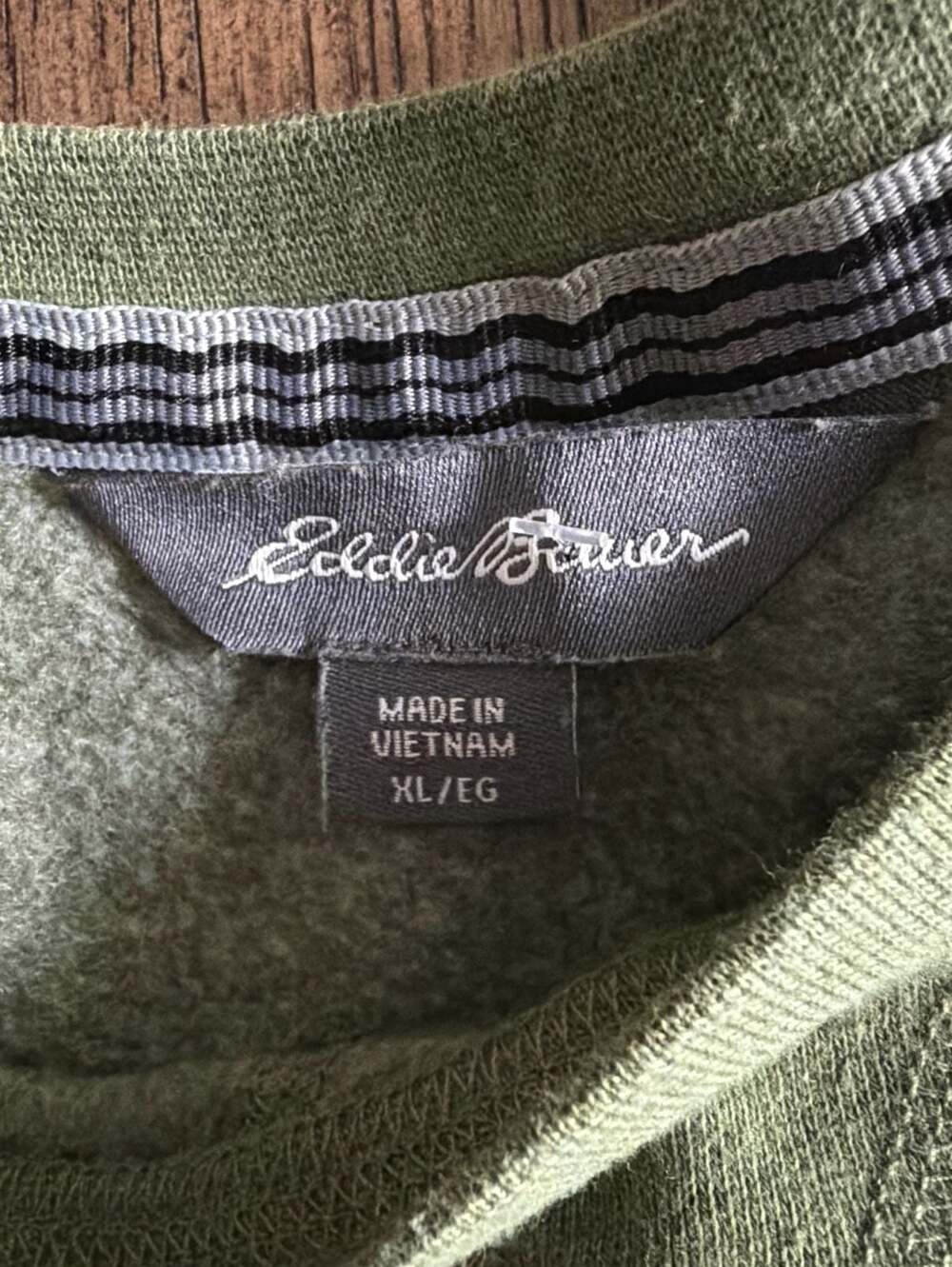 Eddie Bauer Men's Green Fleece Crewneck Sweatshirt Size XL - Picture 3 of 3